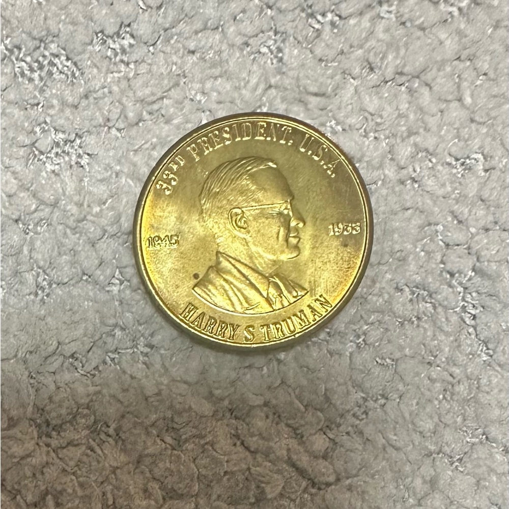Vintage 1981 readers digest Gold Harry S. Truman Commemorative Coin